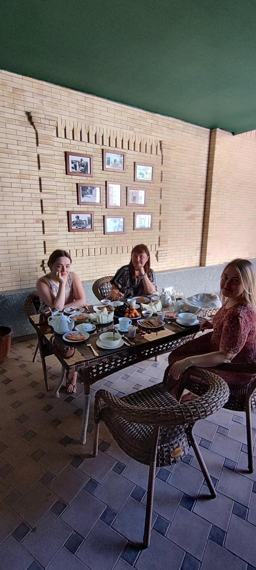 Hotel Mehribon 撒马尔罕 外观 照片